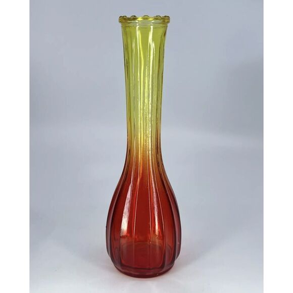 VINTAGE MID CENTURY MODERN 8-3/4" TALL AMBERINA COLOR GLASS BUD VASE - Picture 1 of 8